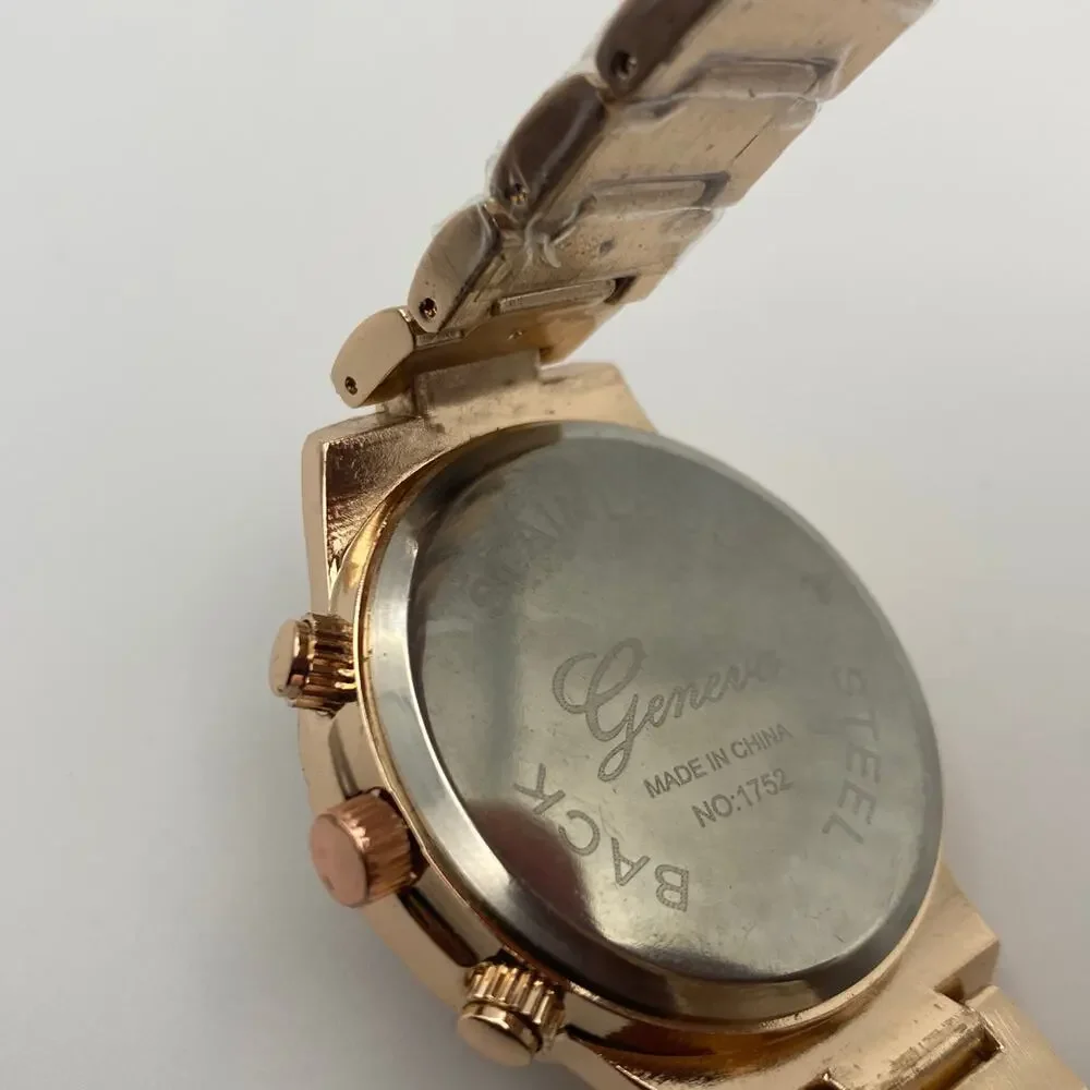 Elegant Geneva Platinum Rose Gold Crystal Bezel Watch New Battery